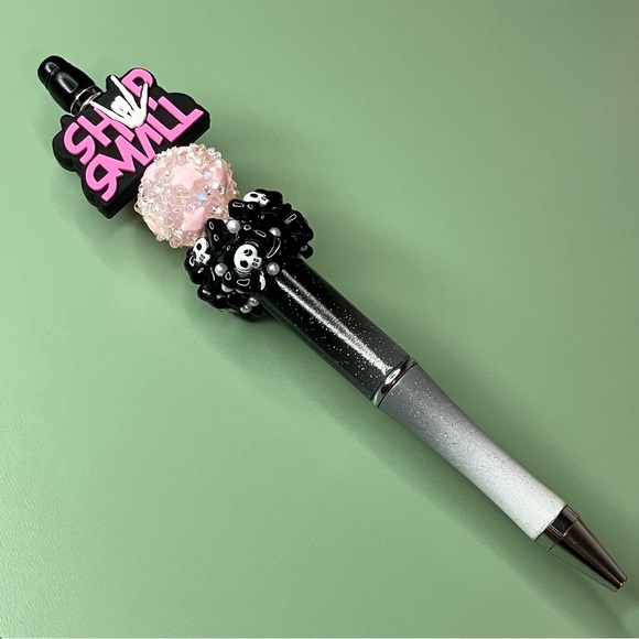 Shop Small Pink Letters, Skeleton Hand, Stars & Skull
Bows Handmade Beaded Pen - Picture 5 of 6